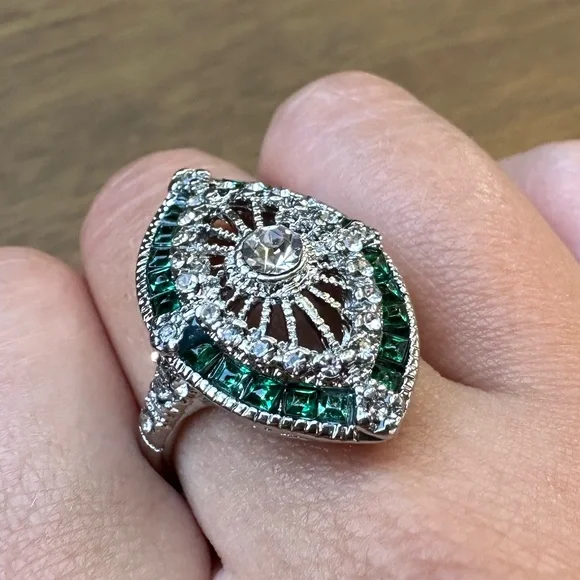 Vintage Emerald Silver 925 Plated Ring - Picture 8 of 15